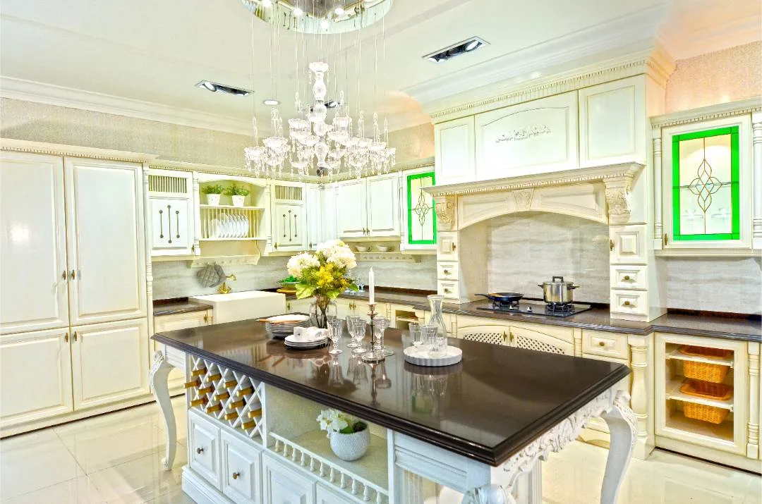 Classic custom kitchen cabinets designed and installed by Rowenda Kitchen.
