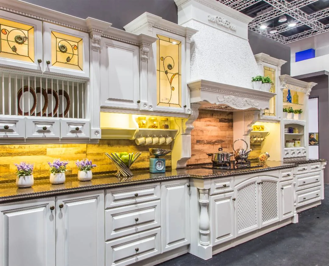 Country-style classic kitchen cabinet design