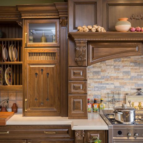 Rowenda-Classic-Kitchen-Interior-17-scaled